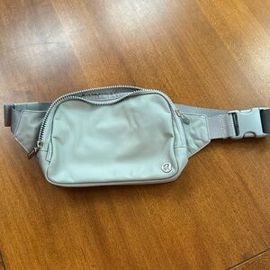 Lululemon belly pack NWOT - light gray